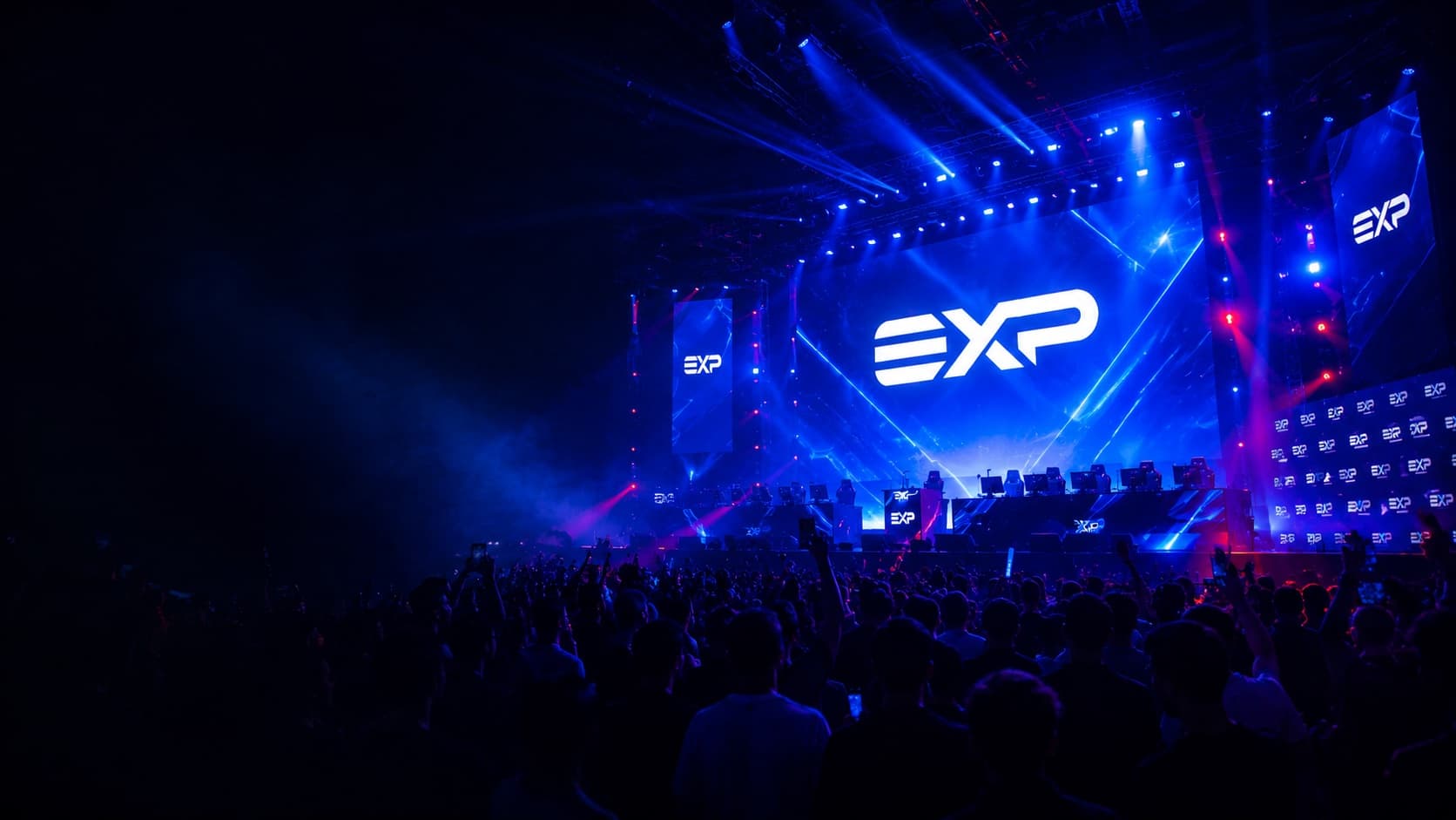 Evento esports brandizzato EXP Gaming con ledwall e folla